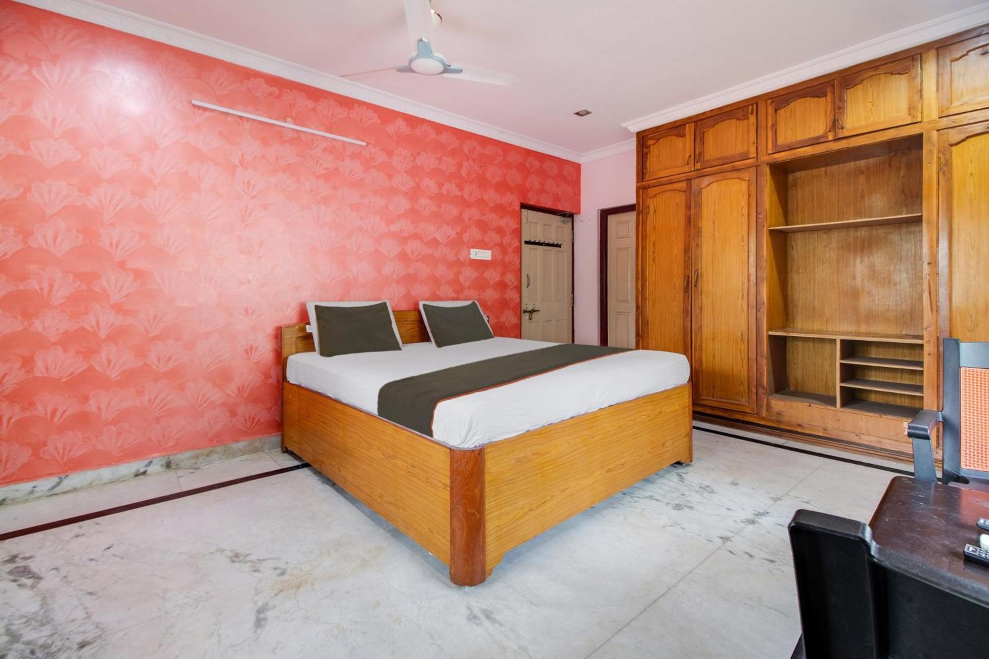 Collection O Palm Exotica Hotel Visakhapatnam Buitenkant foto
